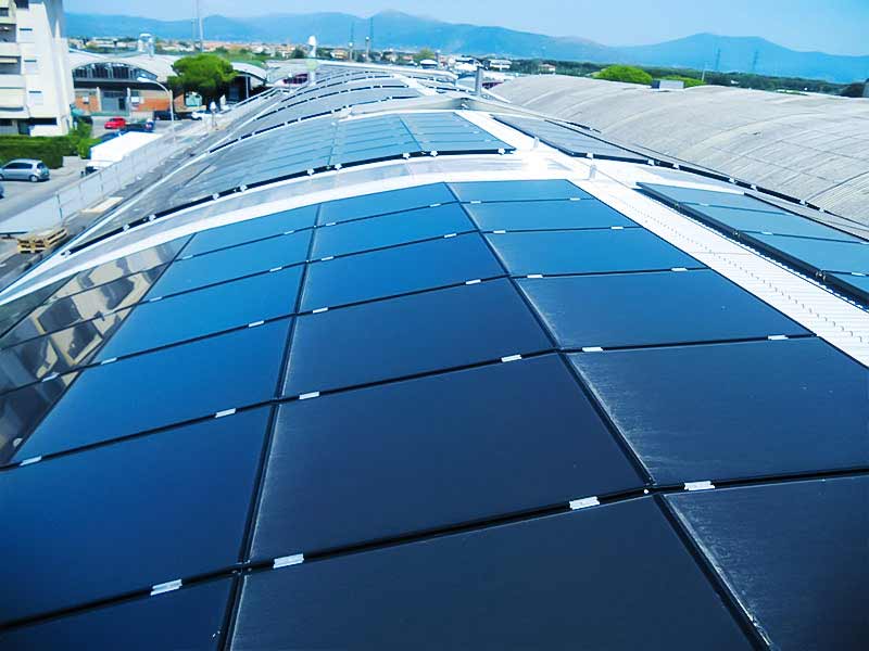 Impianto fotovoltaico su edificio industriale