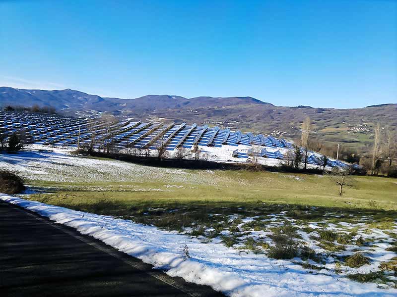 Impianto fotovoltaico realizzato a terra